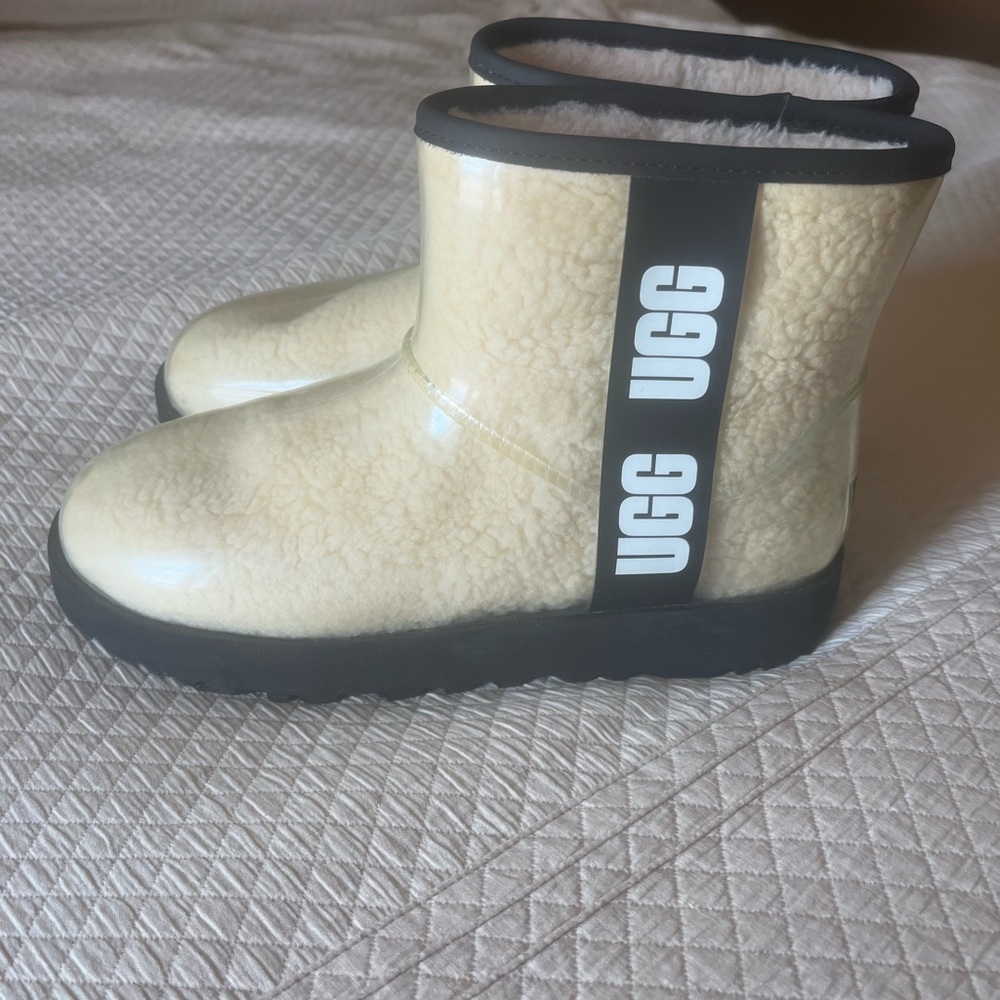 UGG Black Boots with Cream Shearling Lining